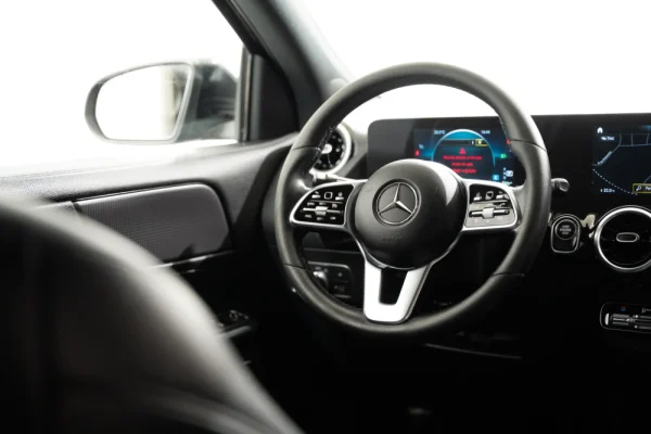 Mercedes-Benz GLA 250 e Progressive 18