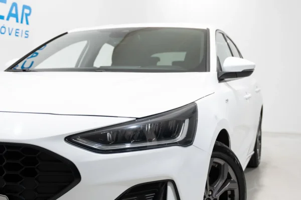 Ford Focus 1.0 EcoBoost MHEV ST-Line 3