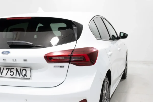 Ford Focus 1.0 EcoBoost MHEV ST-Line 7