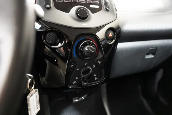 Citroen C1 1.0 VTi Feel 12