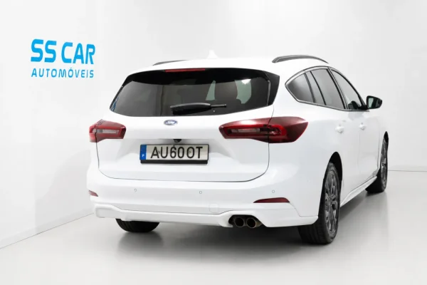 Ford Focus SW 1.0 EcoBoost MHEV ST-Line X 6