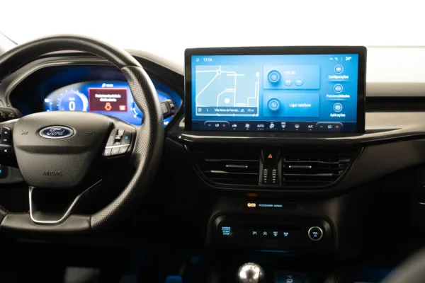 Ford Focus SW 1.0 EcoBoost MHEV ST-Line X 10