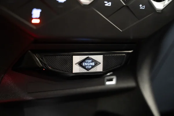 DS DS3 Crossback 1.2 PureTech Performance Line 21