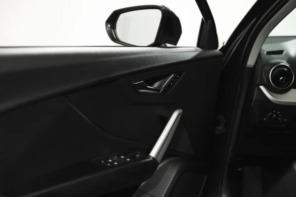 Audi Q2 30 TFSI Advanced 17