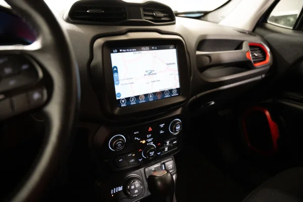 Jeep Renegade 1.3 TG Trailhawk 9