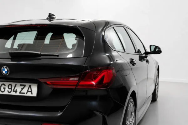 BMW 116 d Corporate Edition M 6