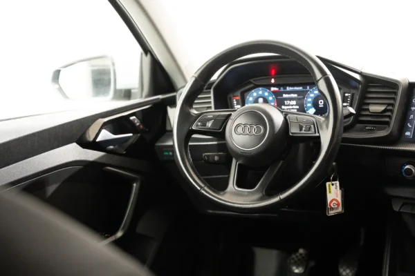 Audi A1 Sportback 25 TFSI Advanced 9