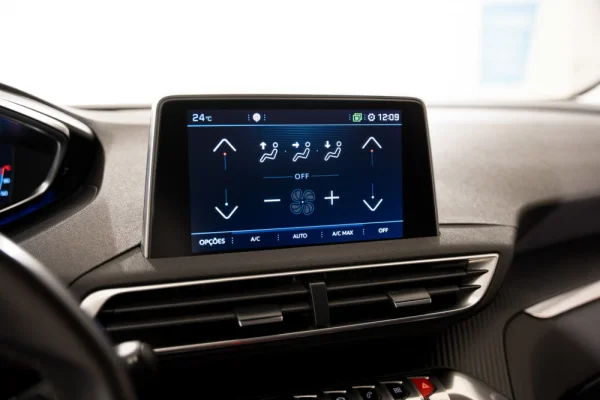 Peugeot 3008 1.5 BlueHDi Active 5