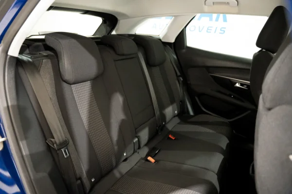 Peugeot 3008 1.5 BlueHDi Active 13