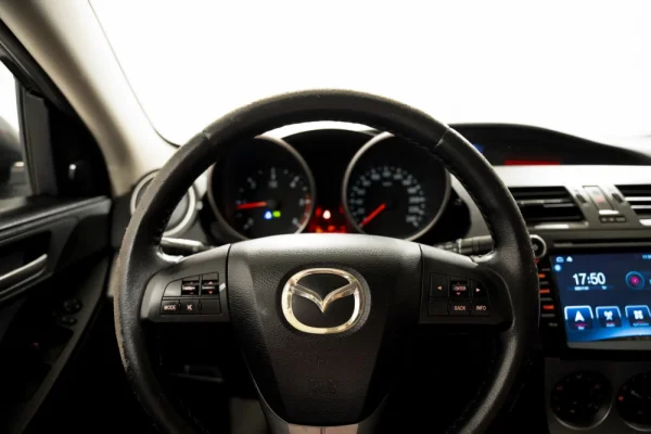 Mazda 3 MZ-CD 1.6 Exclusive 8