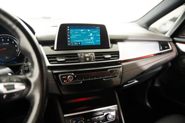 BMW 225xe Active Tourer Line Sport 9