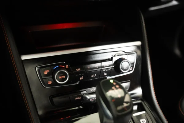 BMW 225xe Active Tourer Line Sport 19