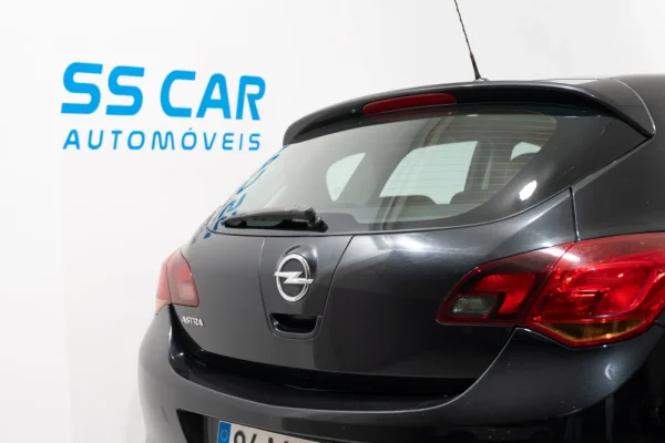 Opel Astra 1.4 Enjoy 8