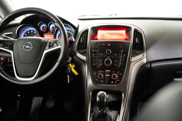Opel Astra 1.4 Enjoy 11