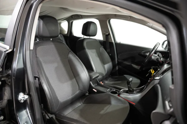 Opel Astra 1.4 Enjoy 22