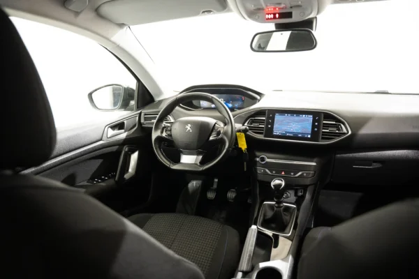Peugeot 308 1.2 PureTech Style 6
