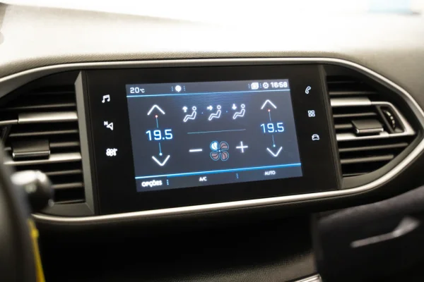 Peugeot 308 1.2 PureTech Style 11