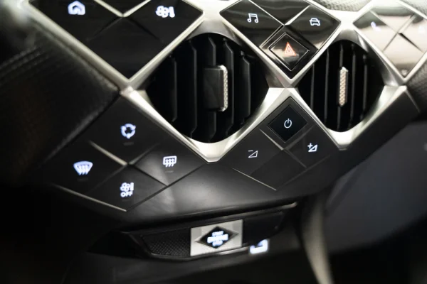 DS DS3 Crossback E-Tense Bastille 14