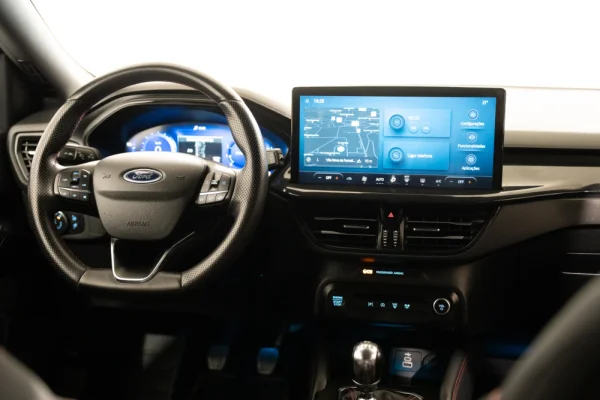 Ford Focus SW 1.0 EcoBoost MHEV ST-Line X 7