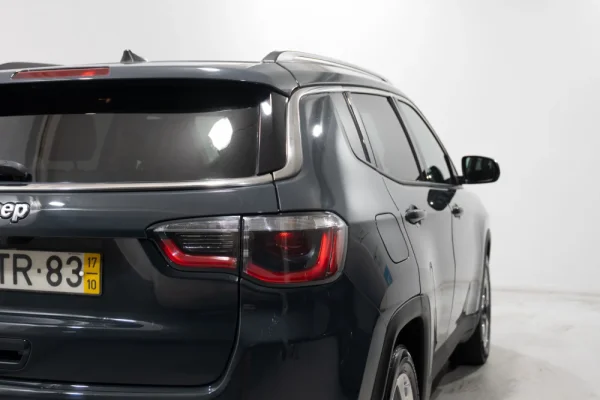 Jeep Compass 1.6 M-Jet Limited 6