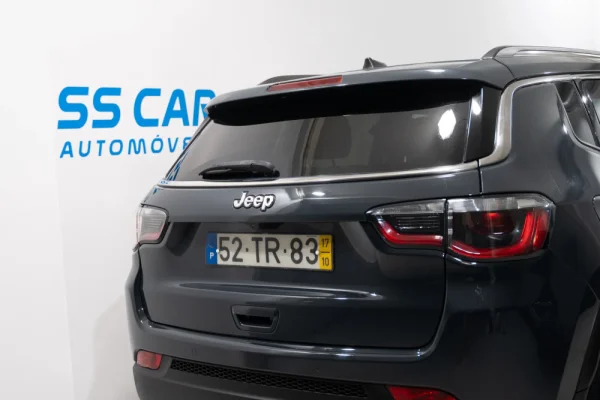 Jeep Compass 1.6 M-Jet Limited 8