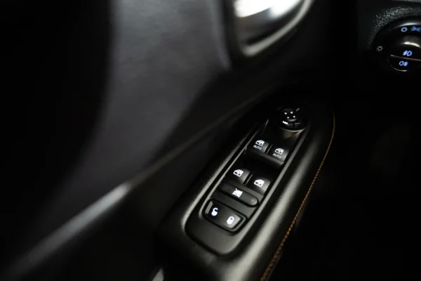 Jeep Compass 1.6 M-Jet Limited 19
