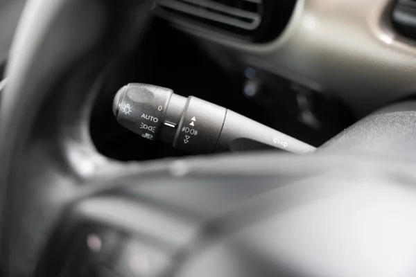 Citroen C4 Cactus 1.2 PureTech Origins 15