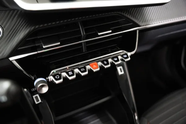 Peugeot e-2008 50 kWh Active Pack 18