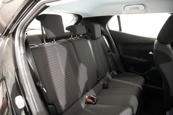 Peugeot e-2008 50 kWh Active Pack 23