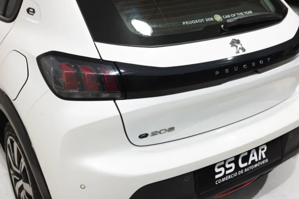 Peugeot e-208 50 kWh Active 6