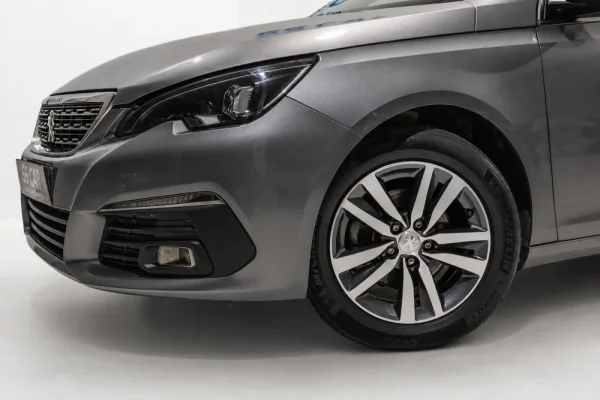 Peugeot 308 SW 1.2 PureTech Allure EAT8 3