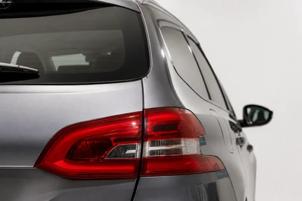 Peugeot 308 SW 1.2 PureTech Allure EAT8 8