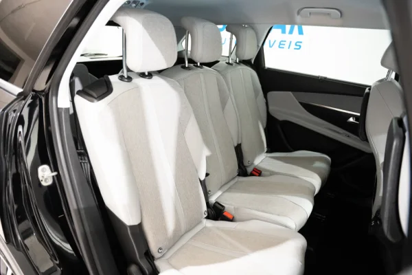 Peugeot 5008 1.2 PureTech Allure EAT8 28