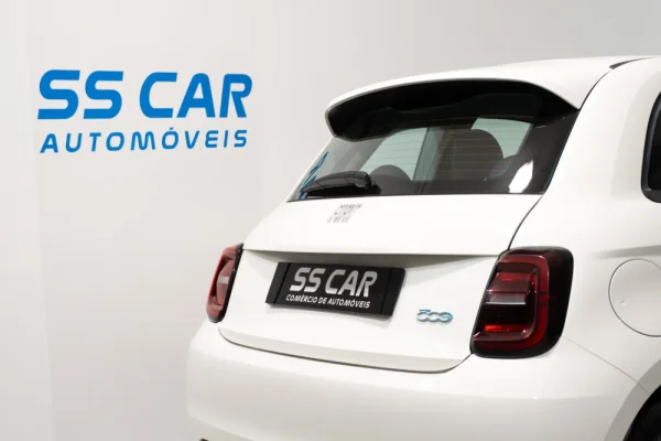Fiat 500e Action 8