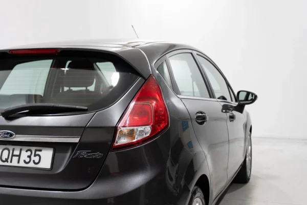 Ford Fiesta 1.5 TDCi Titanium 6