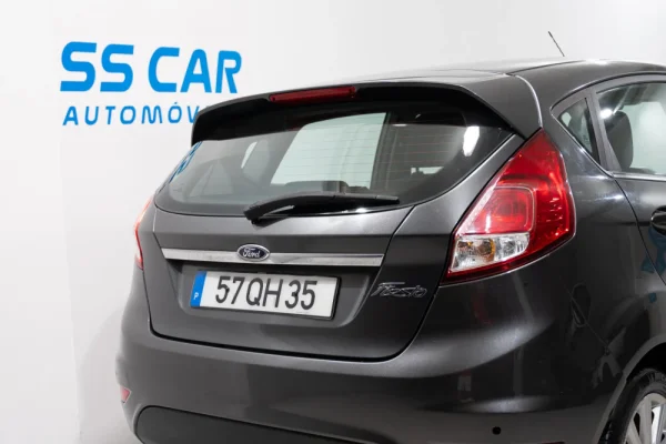 Ford Fiesta 1.5 TDCi Titanium 7