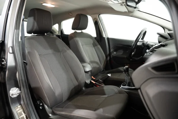 Ford Fiesta 1.5 TDCi Titanium 20