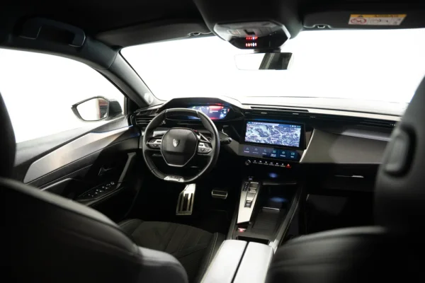 Peugeot 408 1.2 PureTech GT EAT8 10