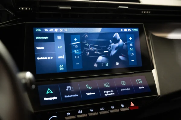 Peugeot 408 1.2 PureTech GT EAT8 15