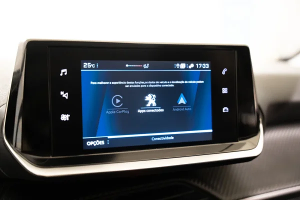 Peugeot 208 1.2 PureTech Allure EAT8 12