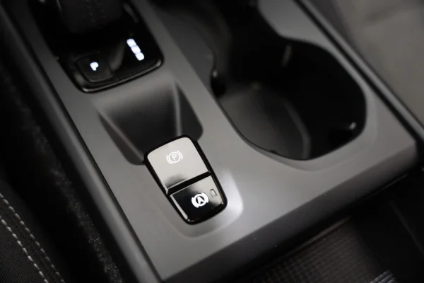 Volvo XC 40 1.5 T5 PHEV Inscription 16