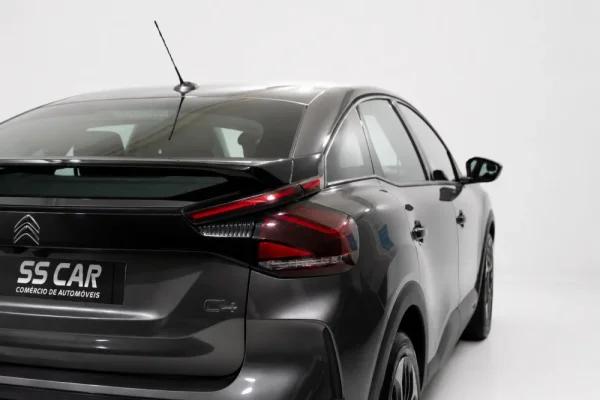 Citroen C4 1.2 PureTech Feel Pack EAT8 6