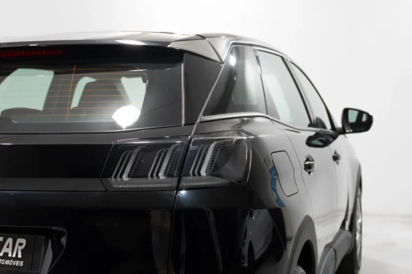 Peugeot 3008 1.2 PureTech Allure EAT8 5