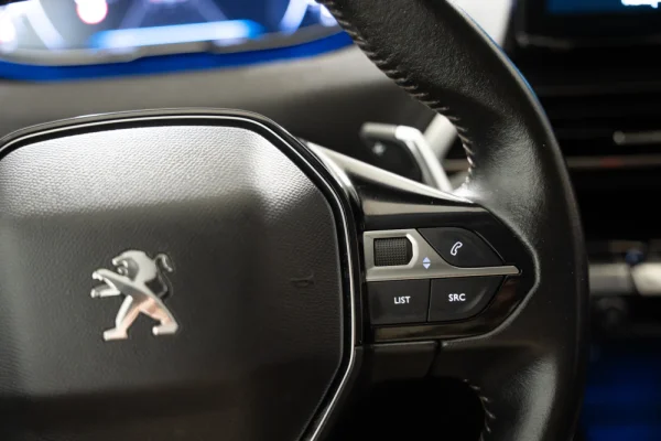 Peugeot 3008 1.2 PureTech Allure EAT8 22