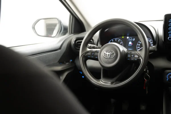 Toyota Yaris 1.0 VVT-i Comfort 10