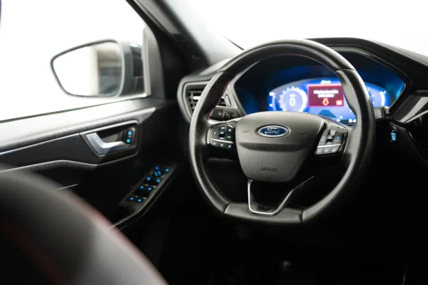 Ford Kuga 1.5 EcoBoost ST-Line 17