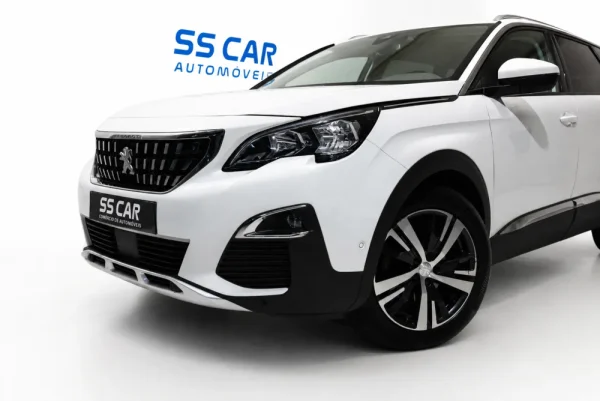 Peugeot 5008 1.2 PureTech Allure EAT8 2