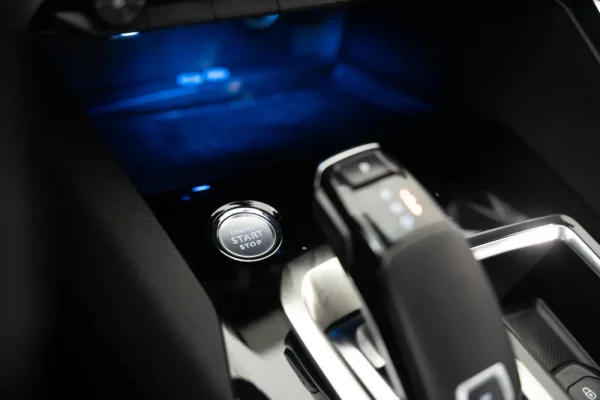 Peugeot 5008 1.2 PureTech Allure EAT8 21