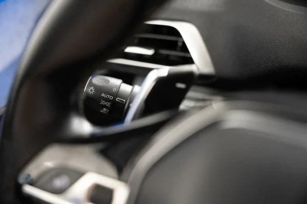 Peugeot 5008 1.2 PureTech Allure EAT8 23