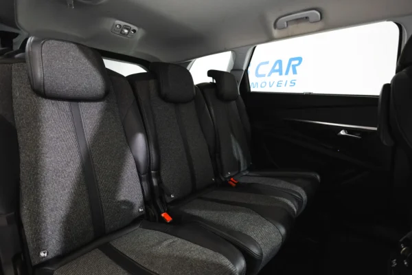 Peugeot 5008 1.2 PureTech Allure EAT8 32